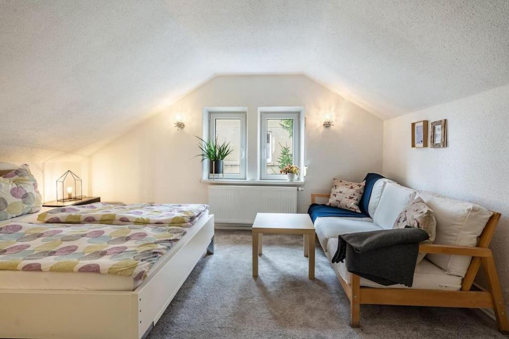 Blick Ueber Dresden - Terrasse - 3 Zimmer - Modern Renoviert Buitenkant foto